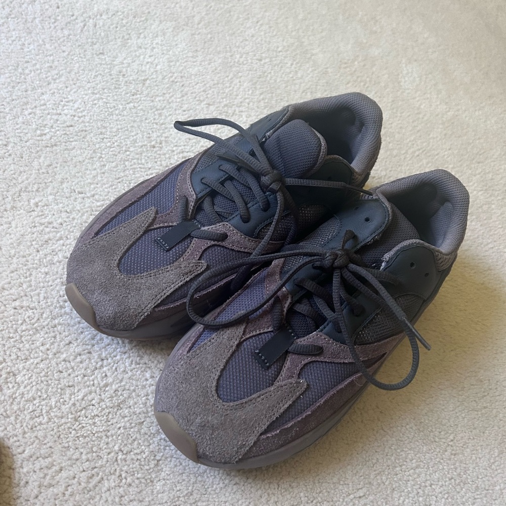 Yeezy 700